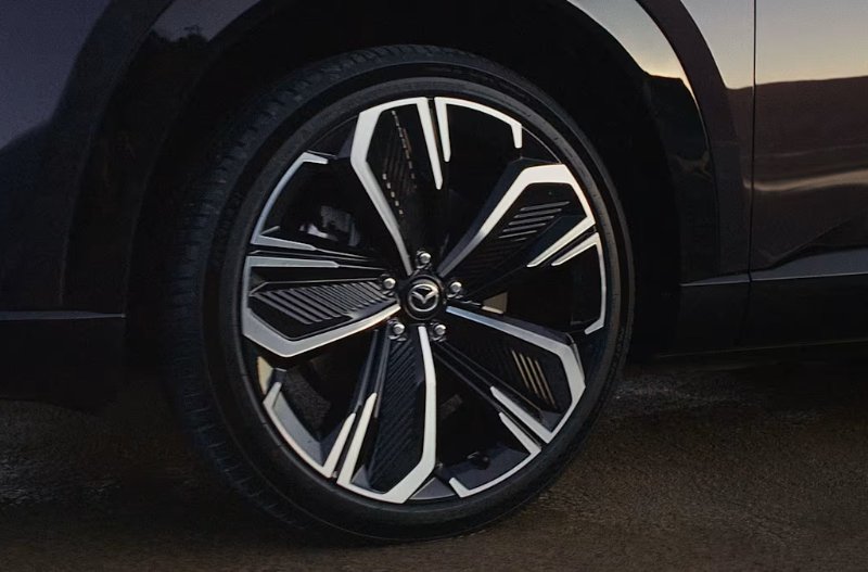 https://www.rockinghamcars.co.uk/assets/media/cx_6ewheel.jpeg