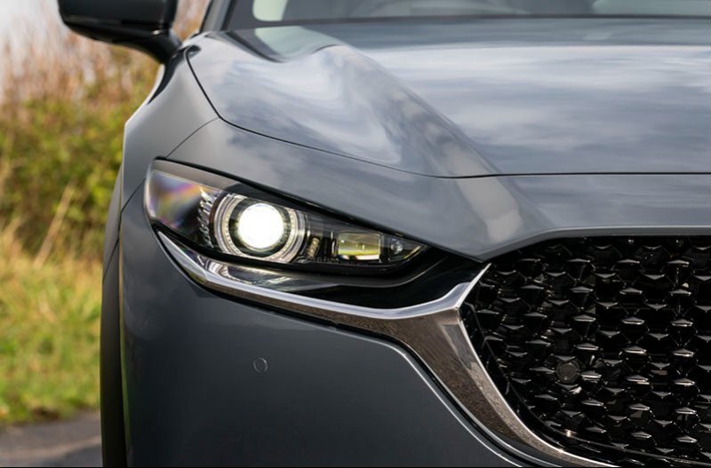 LED headlights https://www.rockinghamcars.co.uk/assets/media/ledheadlights.jpeg