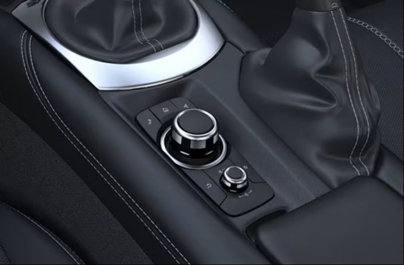 Multimedia commander https://www.rockinghamcars.co.uk/assets/media/multimediacommander.jpeg